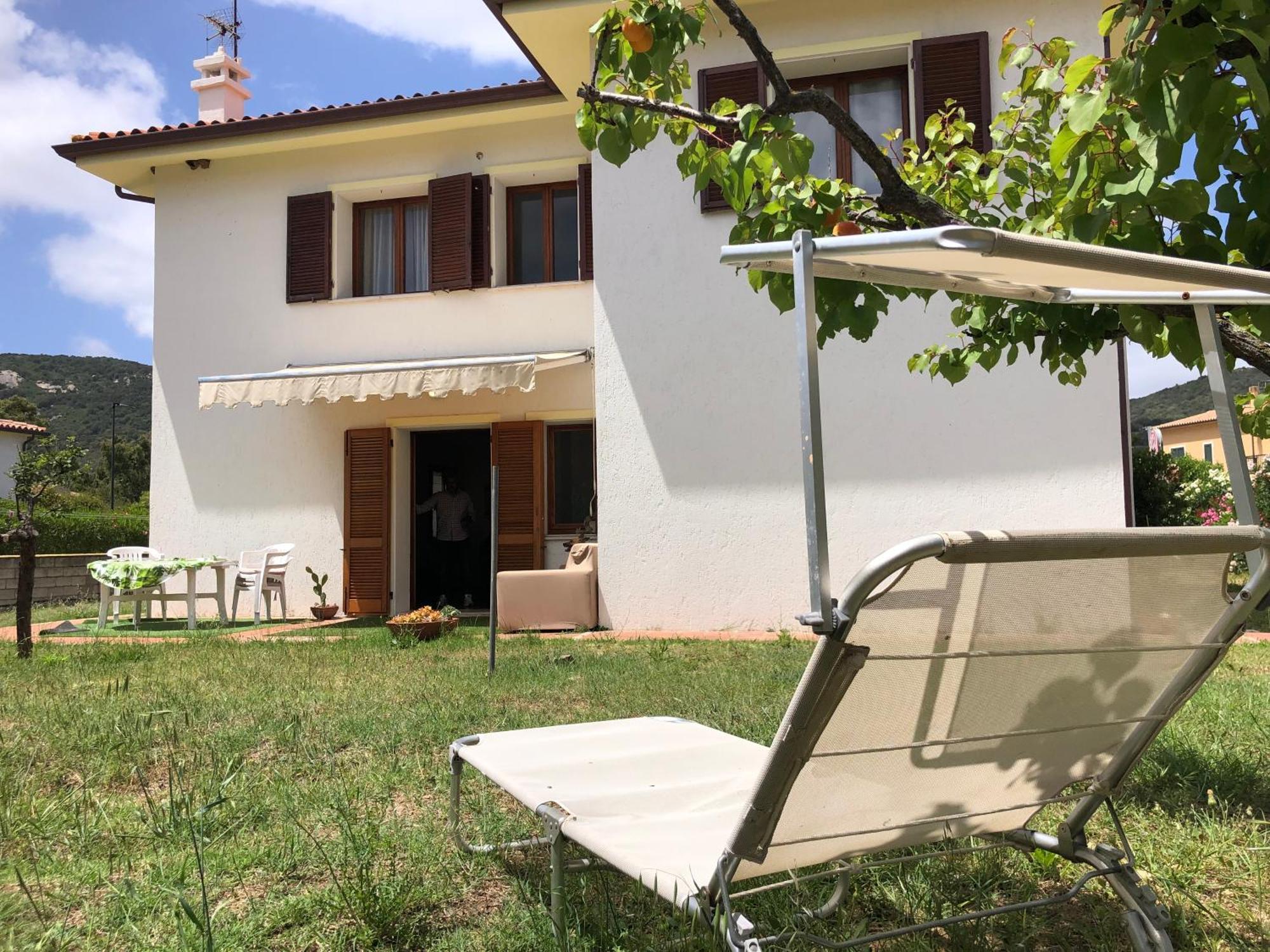 Private Apartment With Garden Канниджионе Экстерьер фото